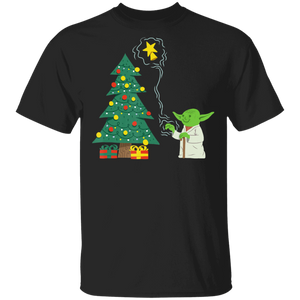 Star Wars Holiday Yoda Decorates Christmas Tree T-Shirt Movie Fan Tshirt Fanart Gift Friends Logo T Shirts Quote Saying Slogans Shirt