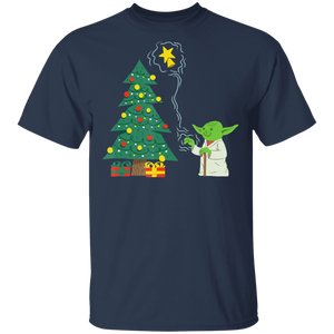 Star Wars Holiday Yoda Decorates Christmas Tree T-Shirt Movie Fan Tshirt Fanart Gift Friends Logo T Shirts Quote Saying Slogans Shirt